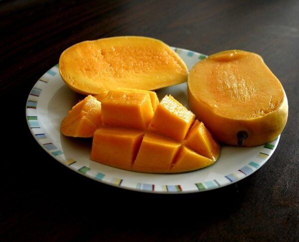 Kaybee Indian Alphanso Mangoes 1.4 net kg Box